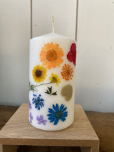 Load image into Gallery viewer, Floral White Pillar Candles